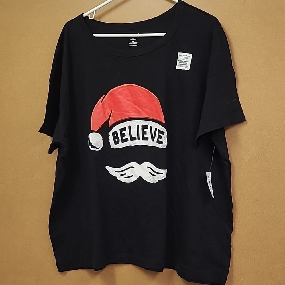 Old Navy Black Believe Santa Christmas T-Shirt